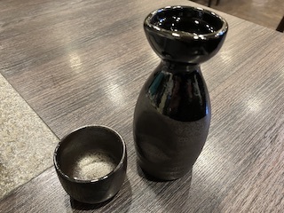 星川「げんきや」日本酒燗酒一合