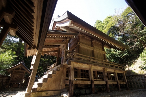 阿須伎神社の御本殿