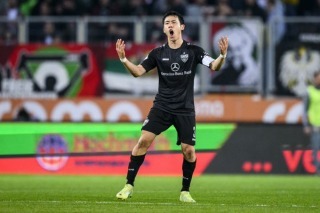 Japans Wataru Endo rescues point for Stuttgart in Augsburg goal