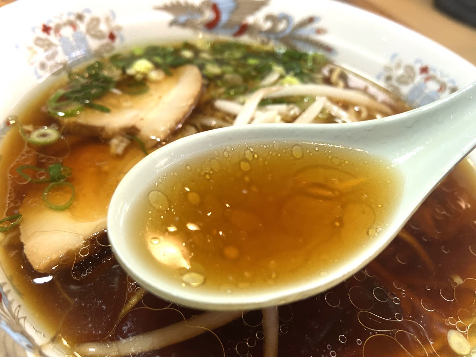 大阪屋　ラーメン定食　スープ