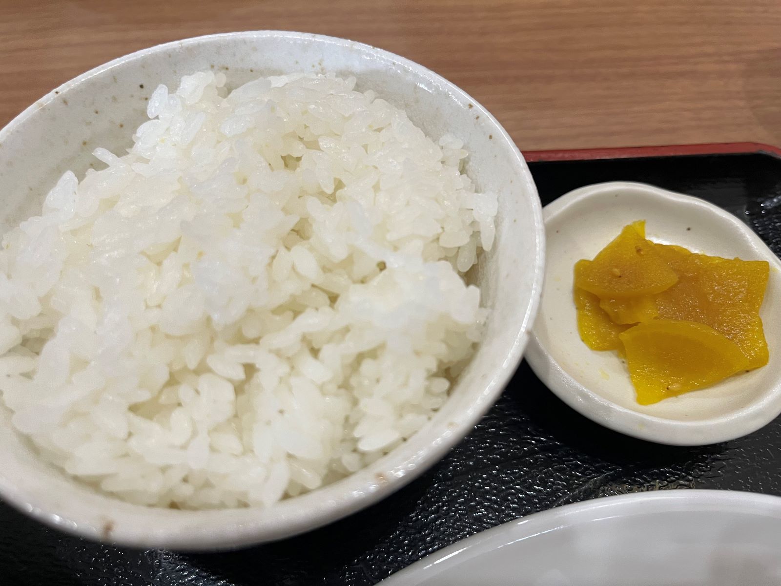 ラーメン冨貴　餃子定食　ご飯と漬物